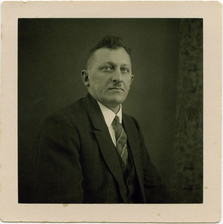 Rudolf Ossenbrüggen, Wagenbauer und Stellmachermeister (1935-1958)